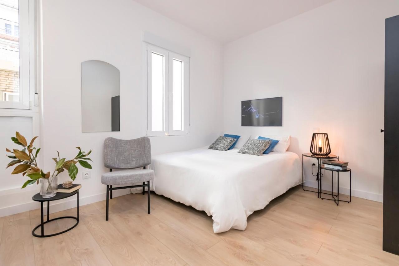 Appartamento Bhost - Ferraz 74 Madrid Esterno foto
