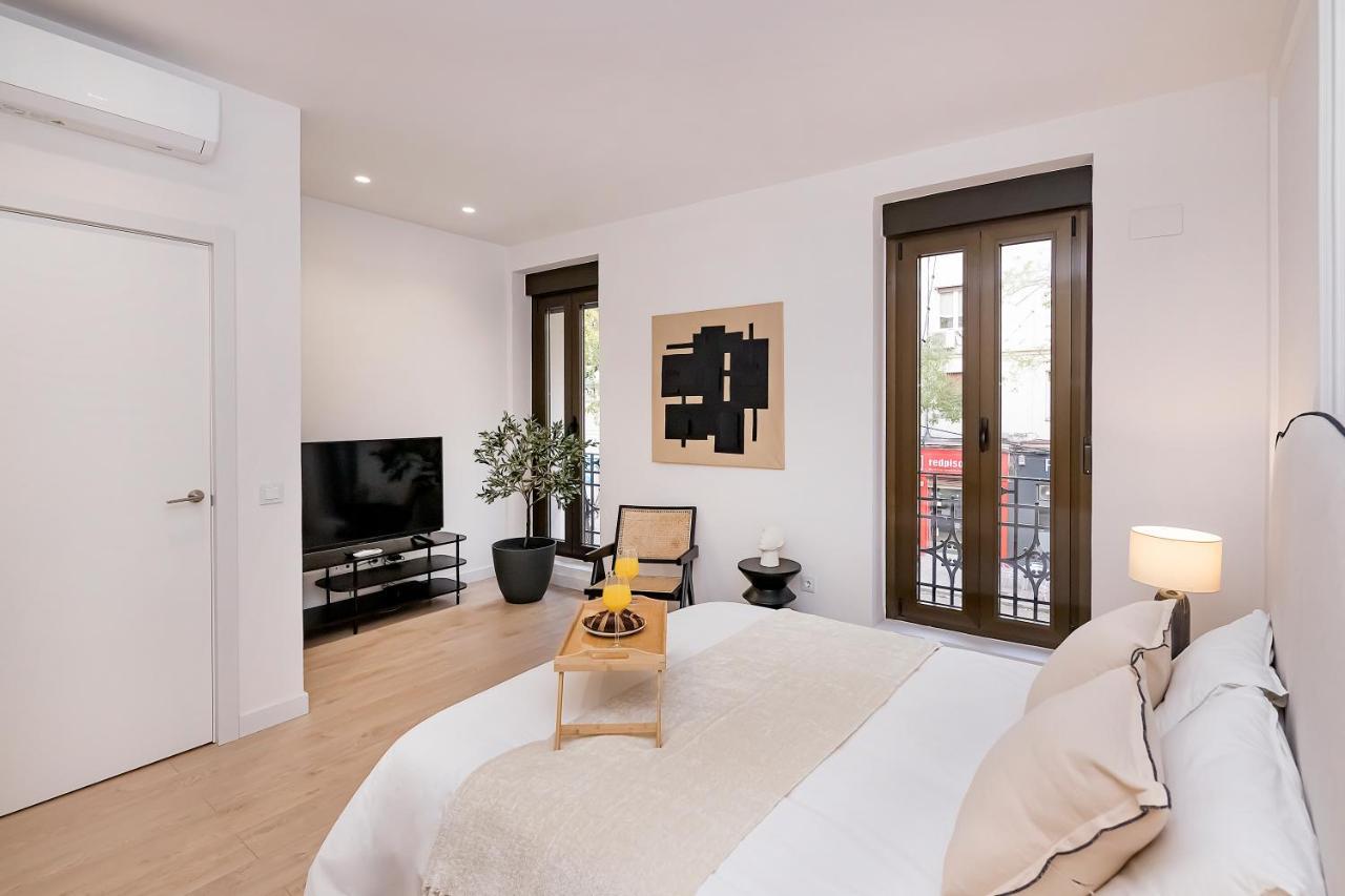 Appartamento Bhost - Ferraz 74 Madrid Esterno foto