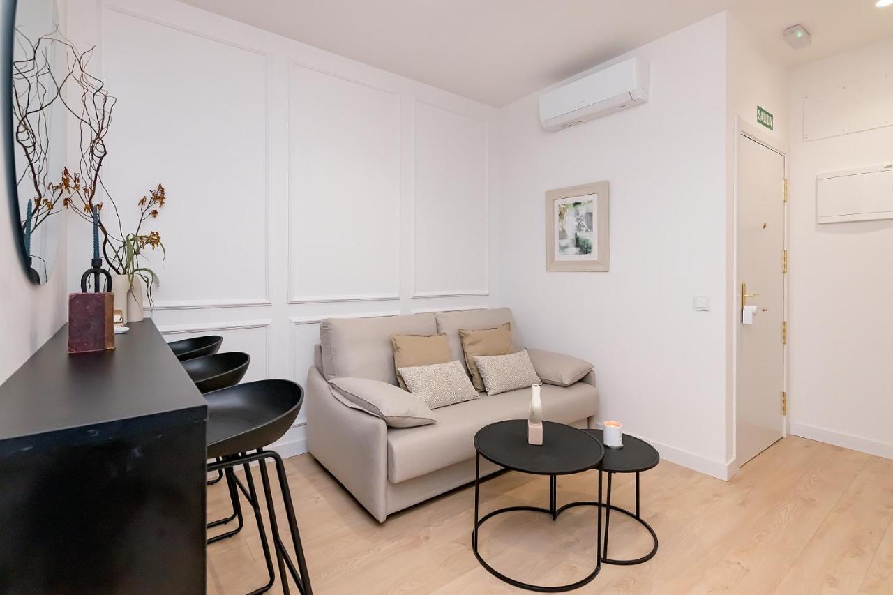 Appartamento Bhost - Ferraz 74 Madrid Esterno foto