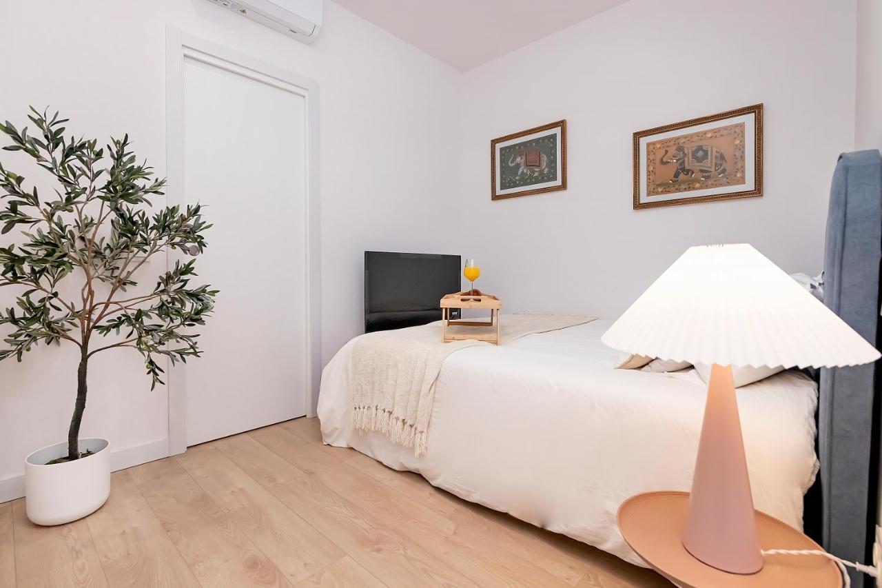 Appartamento Bhost - Ferraz 74 Madrid Esterno foto