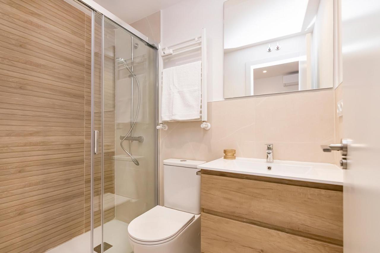 Appartamento Bhost - Ferraz 74 Madrid Esterno foto